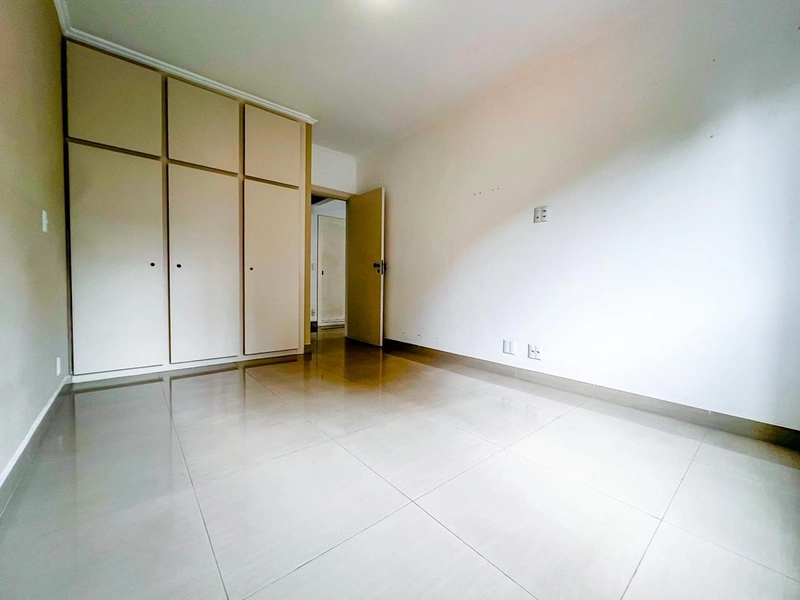 Espaço de verdade no Paraíso: 160m² + 3 vagas, raridade na região.”: 7ª foto da galeria de imagens do imóvel