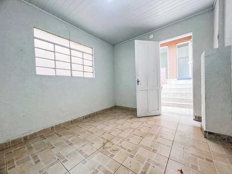 Sobrado Comercial em Localização Privilegiada, Ideal para Escritórios e Clínicas: 15ª foto da galeria de imagens do imóvel