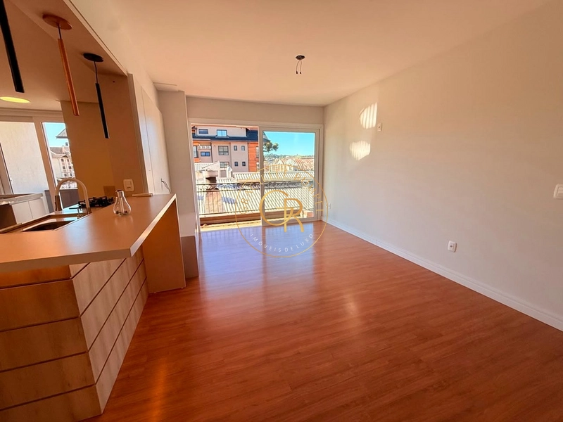 Apartamento no centro de Canela: 2ª foto da galeria de imagens do imóvel