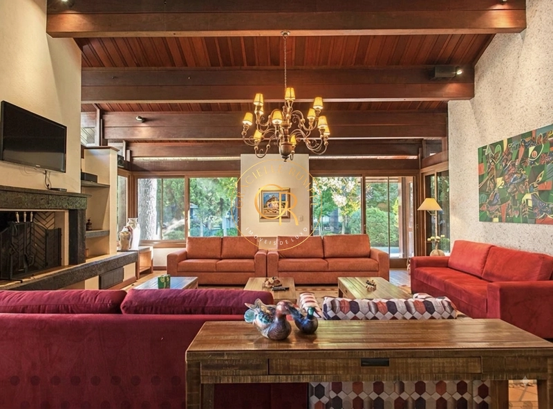Linda Casa no Bavaria com 4 Dormitórios: 56ª foto da galeria de imagens do imóvel