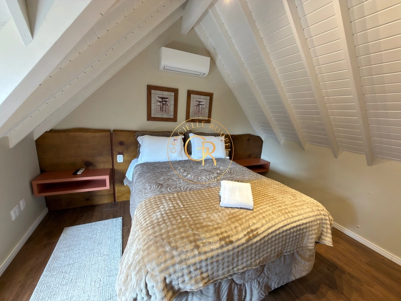 Linda Casa no Bavaria com 4 Dormitórios: 38ª foto da galeria de imagens do imóvel