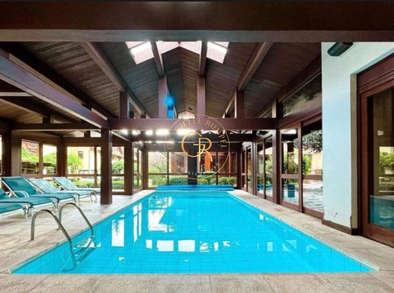 Linda Casa no Bavaria com 4 Dormitórios: 55ª foto da galeria de imagens do imóvel