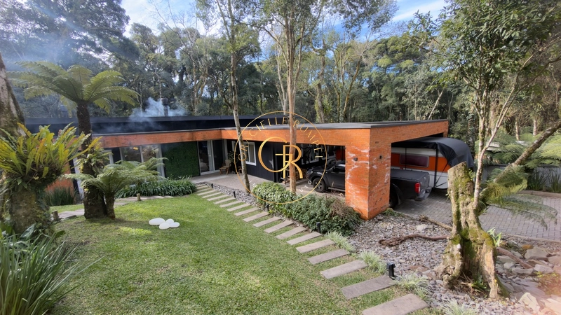 Casa com 04 dormitórios no Condomínio O Bosque em Gramado!: 3ª foto da galeria de imagens do imóvel
