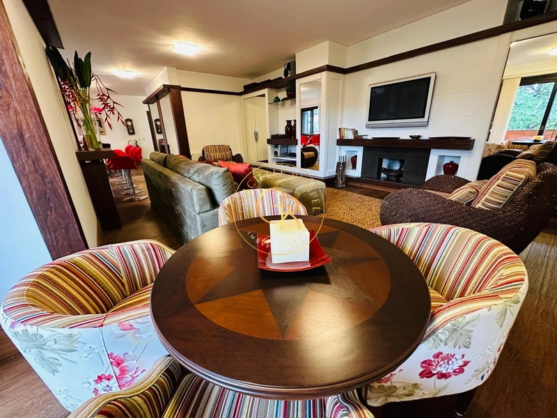 Apartamento com 5 dormitórios no Condomínio Resort de Gramado!: 1ª foto da galeria de imagens do imóvel