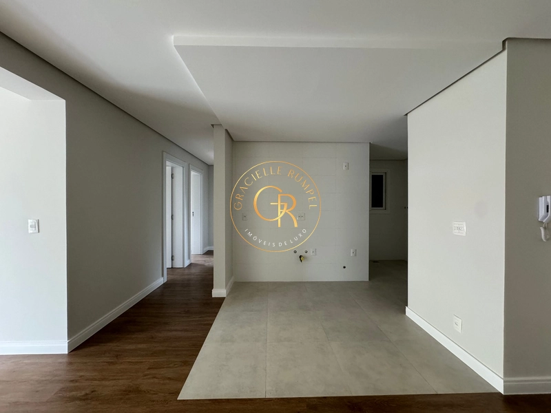 Apartamento com 3 dormitórios e vista para a roda gigante em Canela!: 3ª foto da galeria de imagens do imóvel