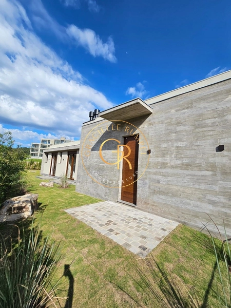 Casa com 03 dormitórios em Condomínio em Gramado: 8ª foto da galeria de imagens do imóvel