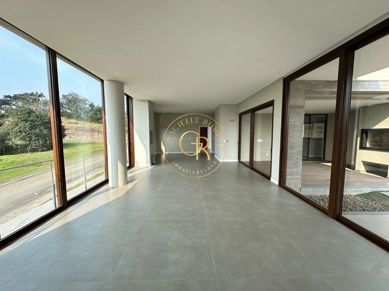 Casa com 03 dormitórios em Condomínio em Gramado: 24ª foto da galeria de imagens do imóvel