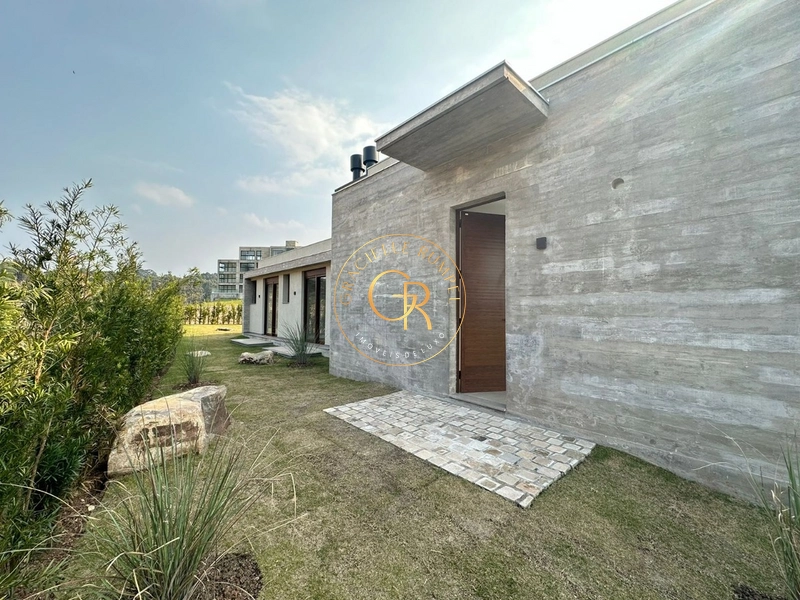 Casa com 03 dormitórios em Condomínio em Gramado: 7ª foto da galeria de imagens do imóvel
