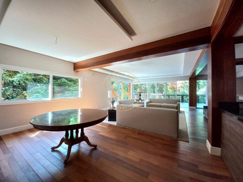 Apartamento com 3 suítes no centro de Gramado!: 6ª foto da galeria de imagens do imóvel
