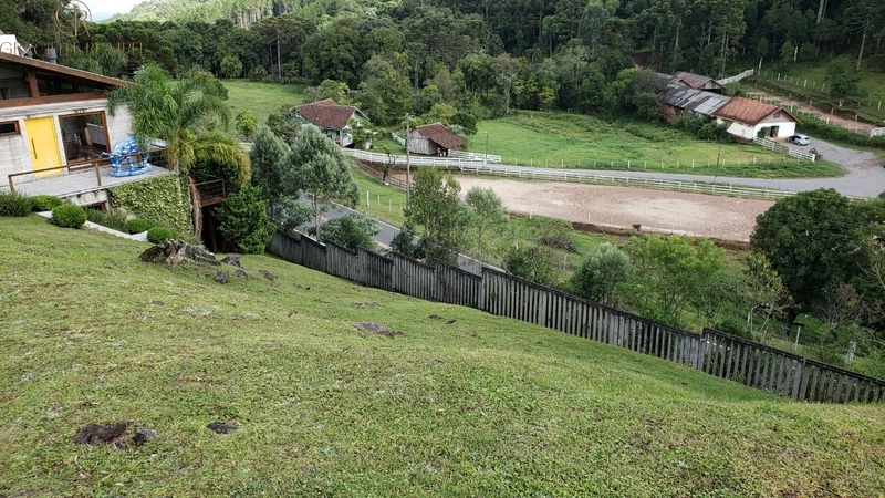 Terreno em Condomínio Fechado em Gramado: 3ª foto da galeria de imagens do imóvel