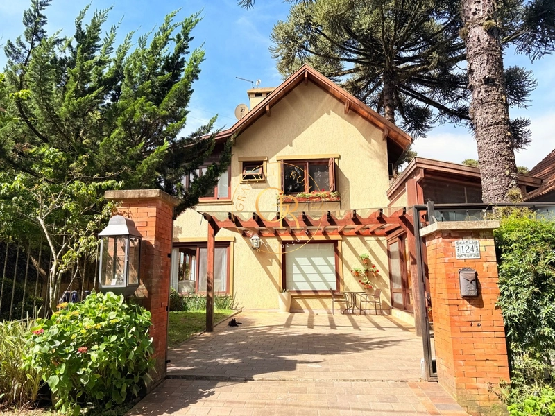Casa com 3 suítes no Parque das Hortênsias em Canela: 1ª foto da galeria de imagens do imóvel