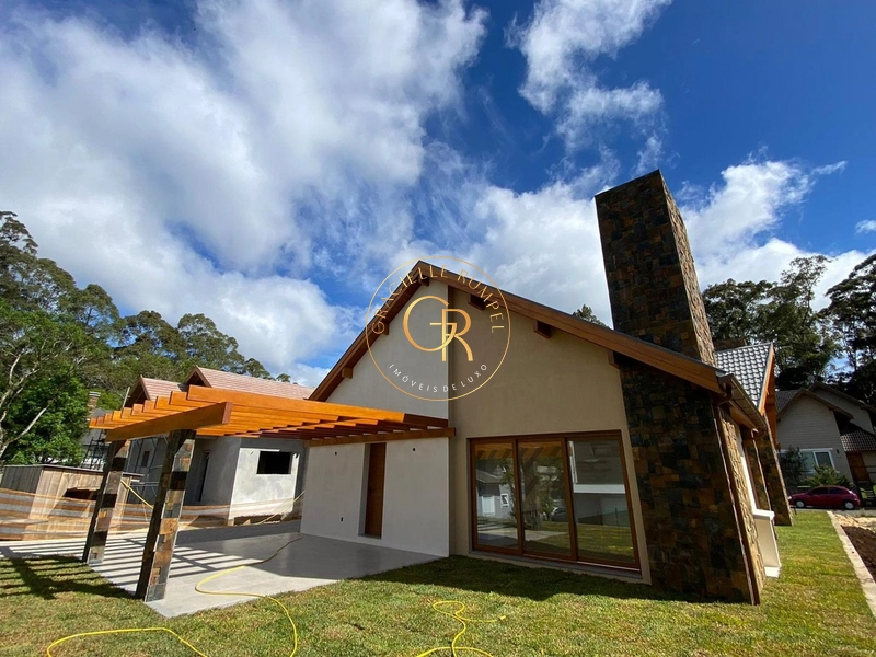 Casa com 03 dormitórios em Bairro Tranquilo em Gramado: 23ª foto da galeria de imagens do imóvel
