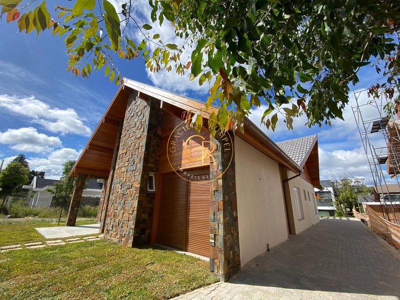 Casa com 03 dormitórios em Bairro Tranquilo em Gramado: 19ª foto da galeria de imagens do imóvel