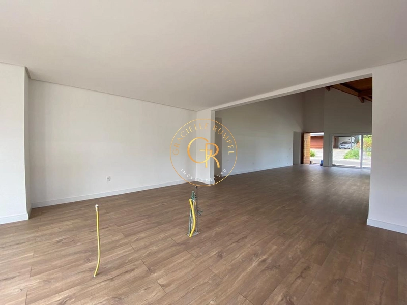 Casa com 03 dormitórios em Bairro Tranquilo em Gramado: 7ª foto da galeria de imagens do imóvel