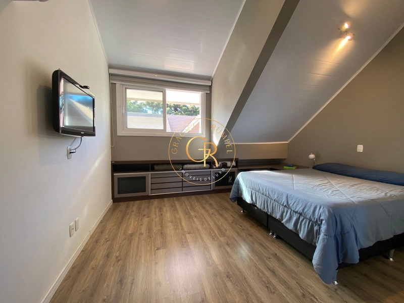 Casa Geminada com 03 quartos, Mobiliada em Canela: 18ª foto da galeria de imagens do imóvel