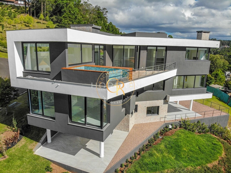 Casa com 4 suítes no Alphaville em Gramado!: 1ª foto da galeria de imagens do imóvel