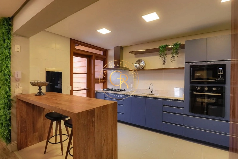 Apartamento Duplex mobiliado no Centro de Gramado!: 5ª foto da galeria de imagens do imóvel