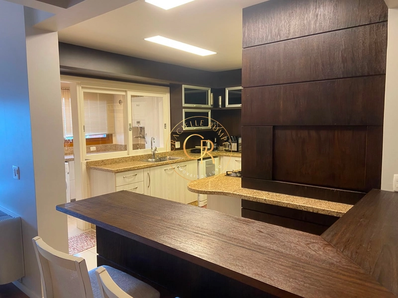 Cobertura duplex no centro de Gramado.: 1ª foto da galeria de imagens do imóvel