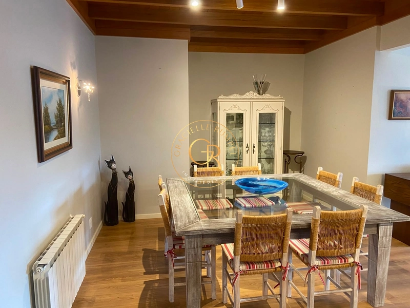Cobertura duplex no centro de Gramado.: 2ª foto da galeria de imagens do imóvel