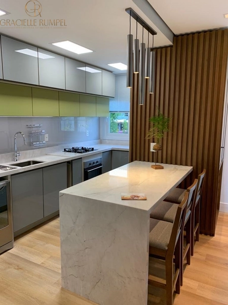 Apartamento de 2 dormitórios em Gramado: 2ª foto da galeria de imagens do imóvel