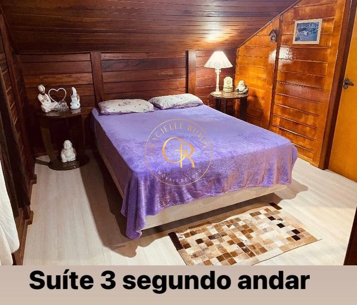Belíssima Casa com  04 dormitórios em Gramado!: 18ª foto da galeria de imagens do imóvel
