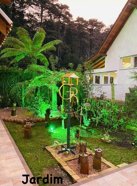 Belíssima Casa com  04 dormitórios em Gramado!: 33ª foto da galeria de imagens do imóvel