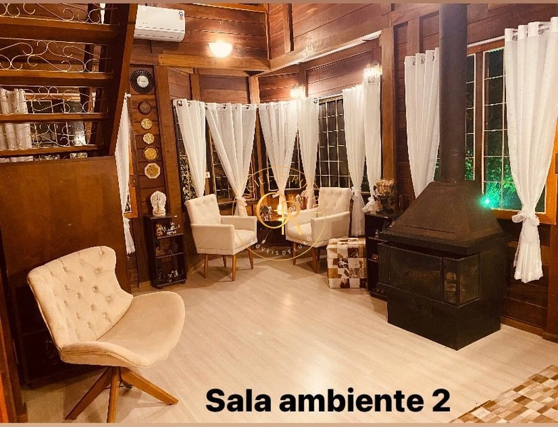 Belíssima Casa com  04 dormitórios em Gramado!: 6ª foto da galeria de imagens do imóvel