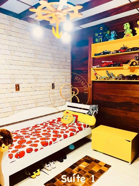 Belíssima Casa com  04 dormitórios em Gramado!: 27ª foto da galeria de imagens do imóvel