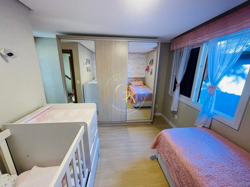 Casa com 4 dormitórios em Canela!: 10ª foto da galeria de imagens do imóvel