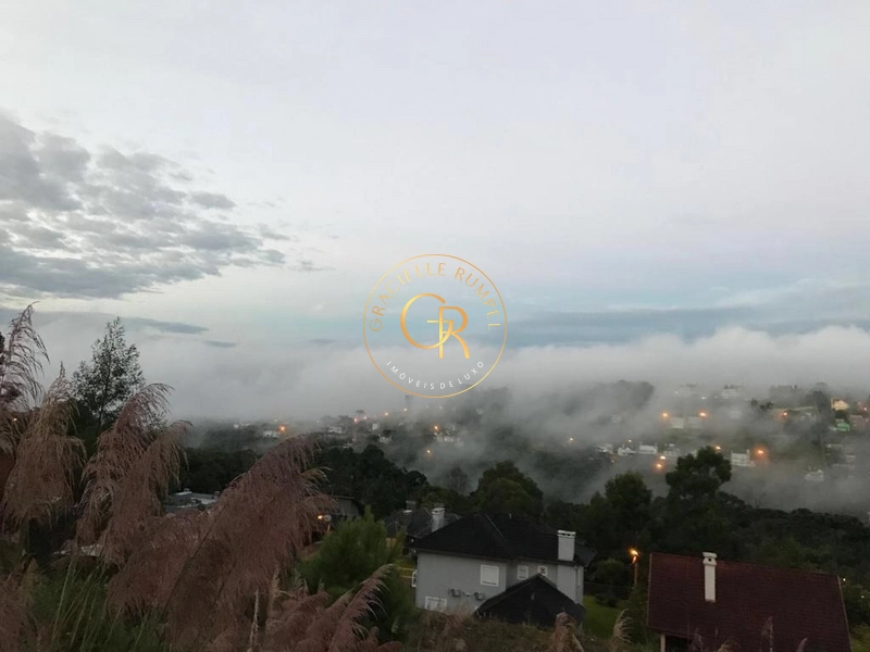 Casa  Mobiliada e Decorada com 03 dormitórios em Gramado!: 11ª foto da galeria de imagens do imóvel