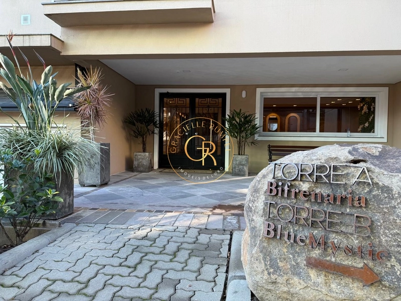 Apartamento com 02 suítes  na Av. Borges de Medeiros em Gramado: 1ª foto da galeria de imagens do imóvel