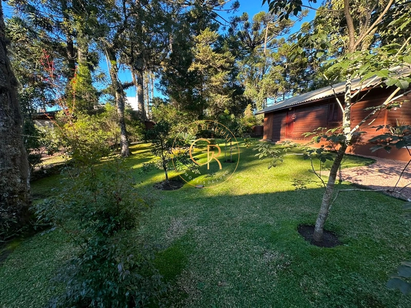 Excelente residência em meio à natureza, a apenas 4 minutos do centro: 21ª foto da galeria de imagens do imóvel