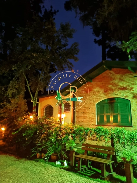 Excelente residência em meio à natureza, a apenas 4 minutos do centro: 13ª foto da galeria de imagens do imóvel
