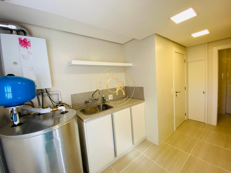 Apartamento com 5 dormitórios no centro de Gramado: 6ª foto da galeria de imagens do imóvel