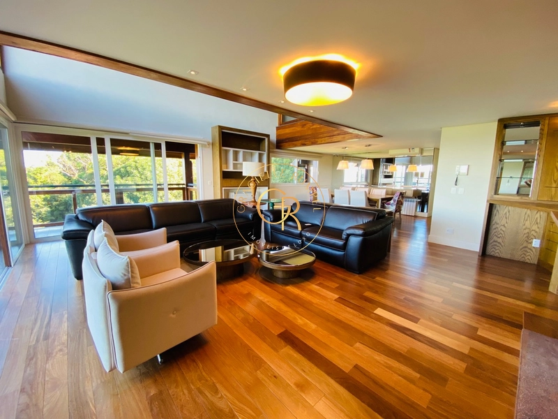 Apartamento com 5 dormitórios no centro de Gramado: 17ª foto da galeria de imagens do imóvel
