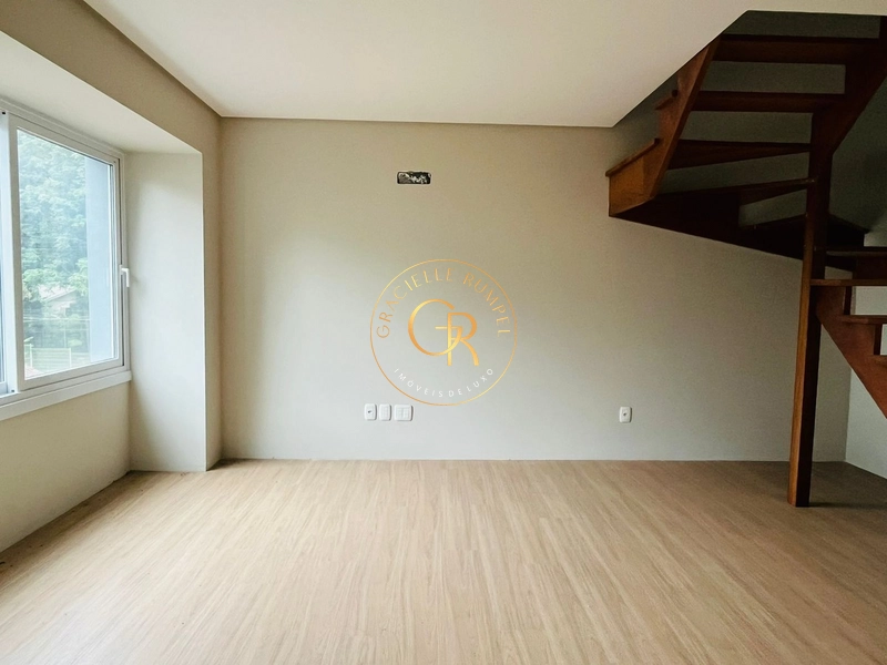 Apartamento Duplex com 2 suítes em Canela: 1ª foto da galeria de imagens do imóvel