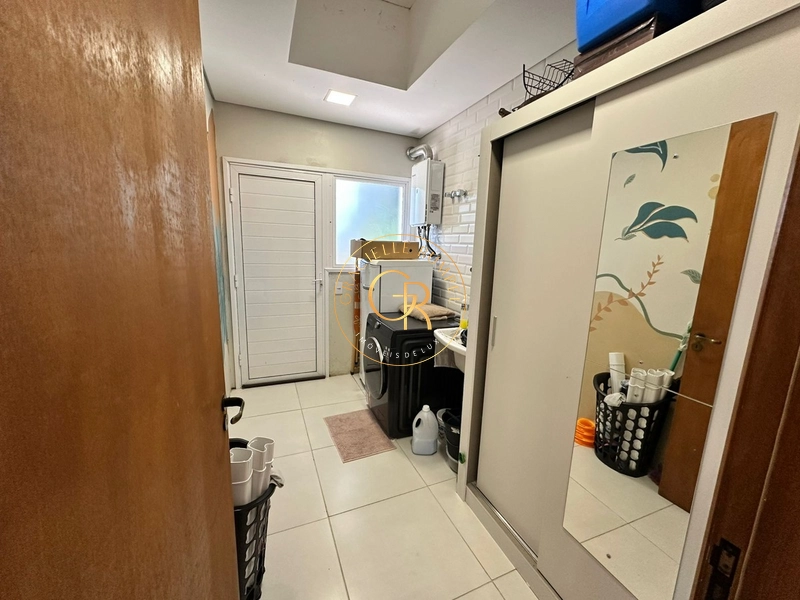 CASA AMPLA ACONCHEGANTE E BEM LOCALIZADA: 15ª foto da galeria de imagens do imóvel