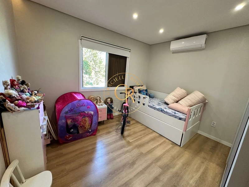 CASA AMPLA ACONCHEGANTE E BEM LOCALIZADA: 9ª foto da galeria de imagens do imóvel