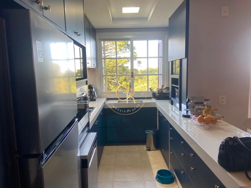 Apartamento de cobertura com 2 suítes, mobiliado: 1ª foto da galeria de imagens do imóvel