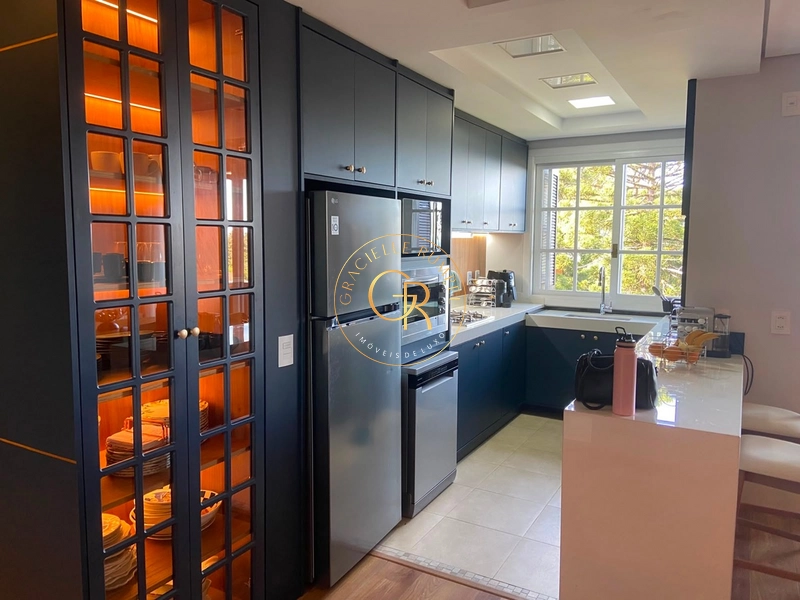 Apartamento de cobertura com 2 suítes, mobiliado: 3ª foto da galeria de imagens do imóvel