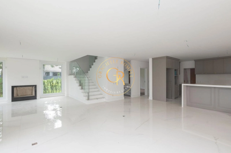 Casa com 05 dormitórios em Gramado: 6ª foto da galeria de imagens do imóvel
