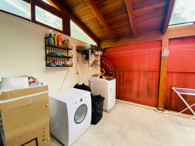 Casa com 3 suítes e vista para lago em Canela!: 8ª foto da galeria de imagens do imóvel
