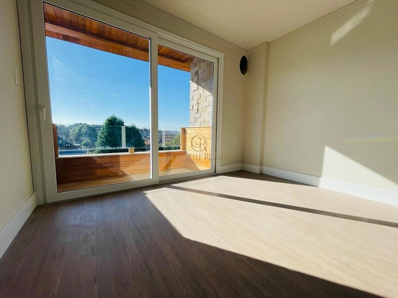 Apartamento com Vista para Rua Coberta de Canela!: 5ª foto da galeria de imagens do imóvel
