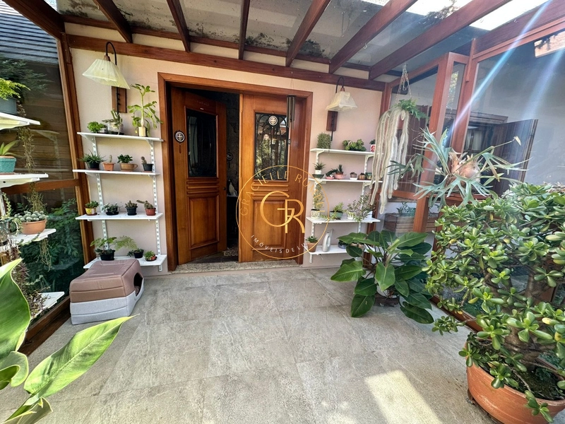 Charmosa casa com 4 dormitórios: 6ª foto da galeria de imagens do imóvel