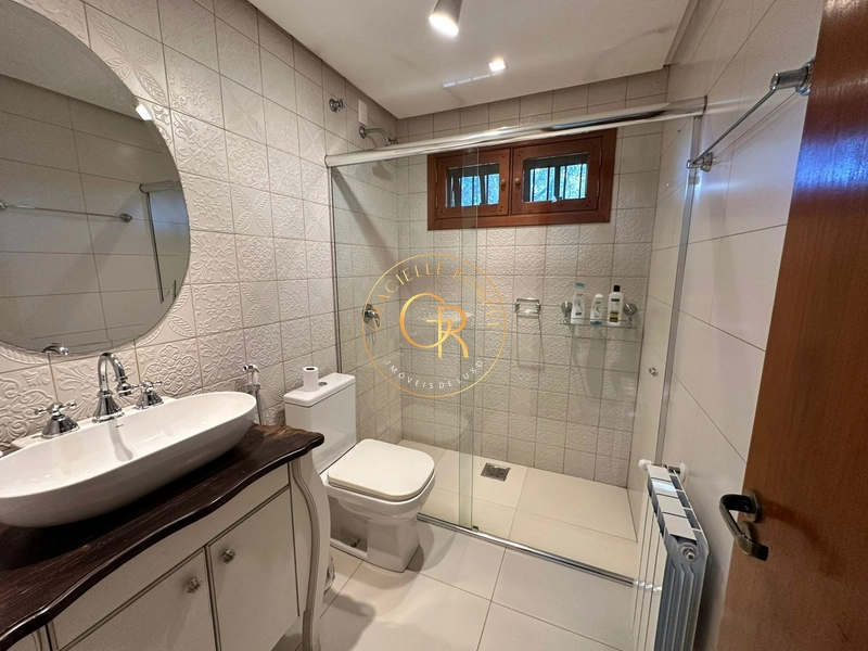 Charmosa casa com 4 dormitórios: 25ª foto da galeria de imagens do imóvel