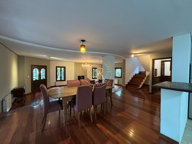 Casa Maravilhosa com 03 suítes em Canela!: 13ª foto da galeria de imagens do imóvel