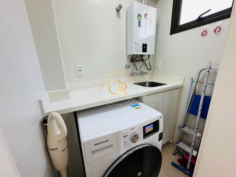 Apartamento mobiliado com 2 dormitórios no centro de Gramado: 12ª foto da galeria de imagens do imóvel