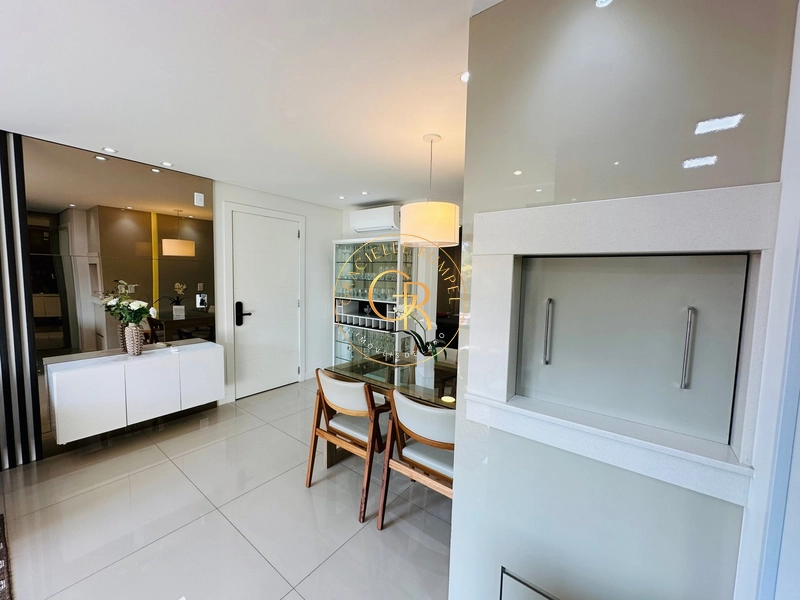 Apartamento mobiliado com 2 dormitórios no centro de Gramado: 13ª foto da galeria de imagens do imóvel