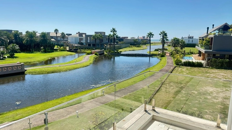 PLAYA VISTA, sobrado beira de lago: 14ª foto da galeria de imagens do imóvel