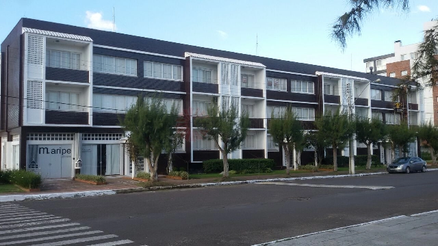 ATLANTIDA, apartamento de frente para praça: 1ª foto da galeria de imagens do imóvel
